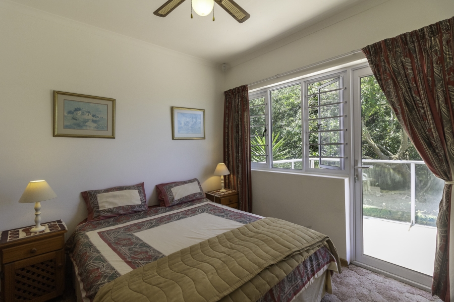 7 Bedroom Property for Sale in West Beach Eastern Cape